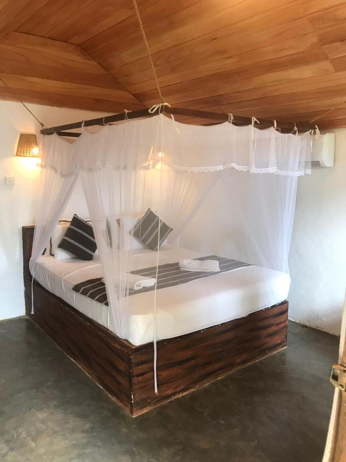Hotel Sea View Clay House Dikwella Exterior foto
